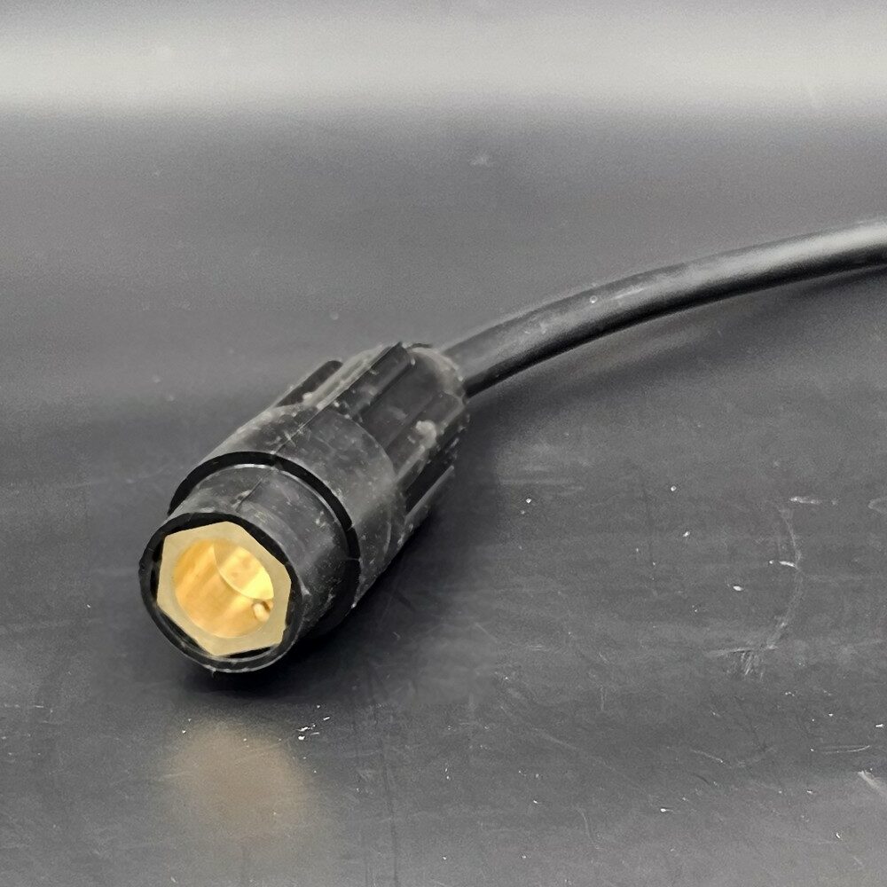 Série 600 : connecteur femelle - Y605